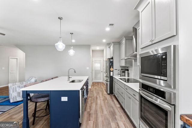 215 Weeping Moss Way, Kathleen, GA 31047