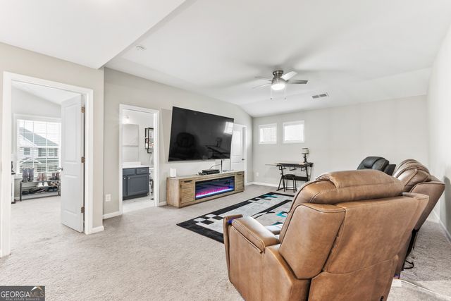 215 Weeping Moss Way, Kathleen, GA 31047