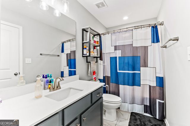 215 Weeping Moss Way, Kathleen, GA 31047