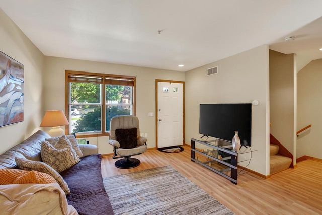 6609 Raymond Road, Madison, WI 53711