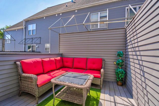 6609 Raymond Road, Madison, WI 53711