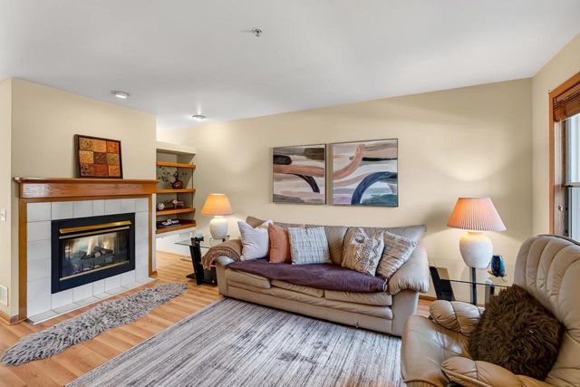 6609 Raymond Road, Madison, WI 53711