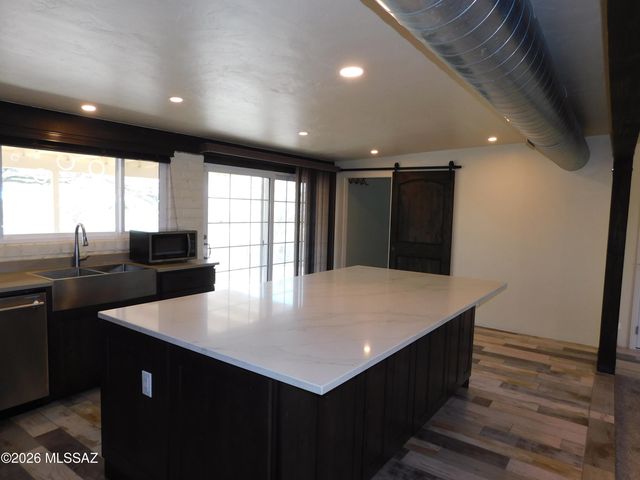 1501 W Calle Concordia, Oro Valley, AZ 85704