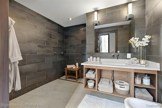 625 Fairbrook Street, Northville, MI 48167