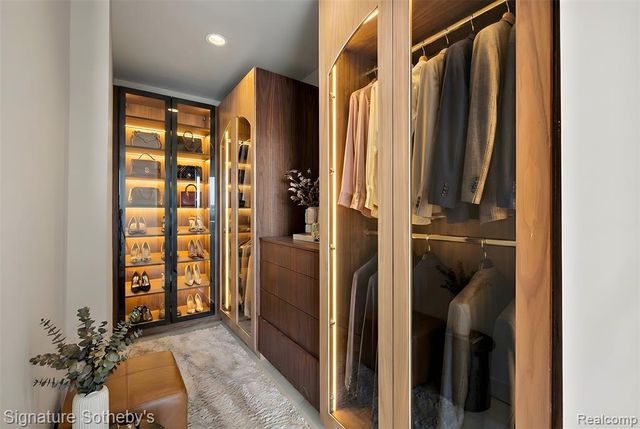 625 Fairbrook Street, Northville, MI 48167