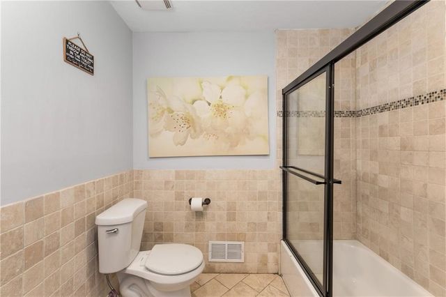 3307 Pointe Bleue Ct, Decatur, GA 30034