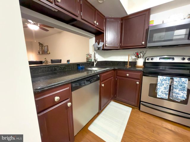 9611 STIRLING BRIDGE DR, Columbia, MD 21046