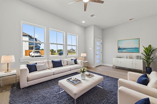 6702 Metro Blvd 8, Houston, TX 77083