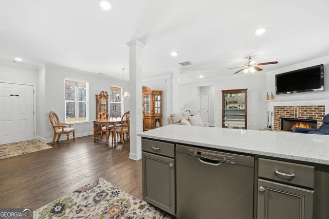 386 N Victoria Road, Woodstock, GA 30189