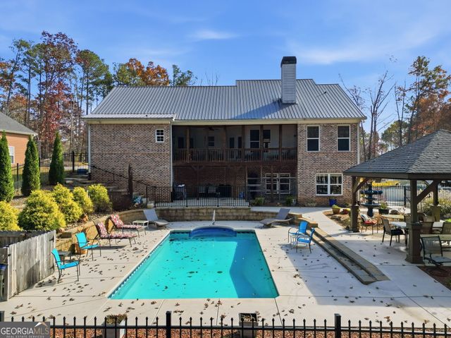 386 N Victoria Road, Woodstock, GA 30189