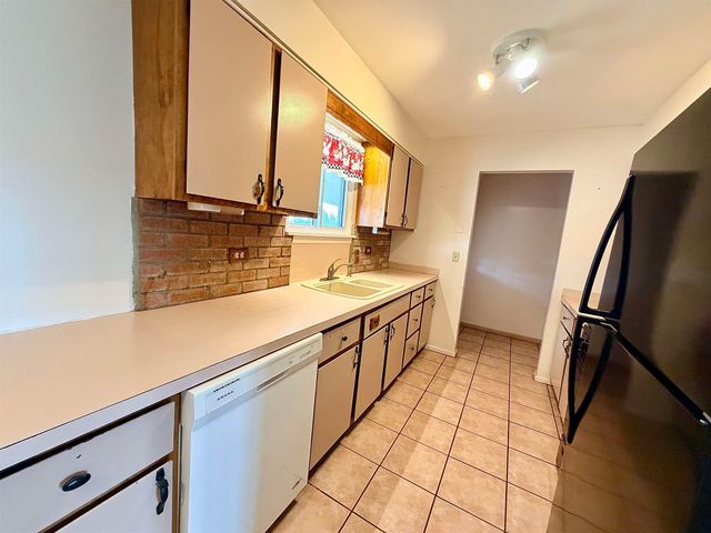 2984 Thunderbird Drive, Bay City, MI 48706