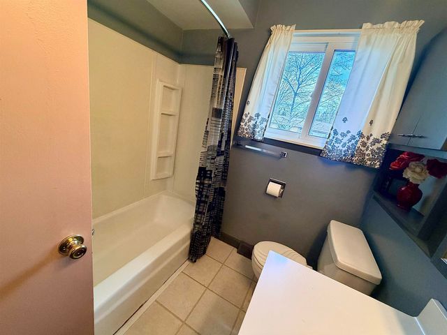 2984 Thunderbird Drive, Bay City, MI 48706