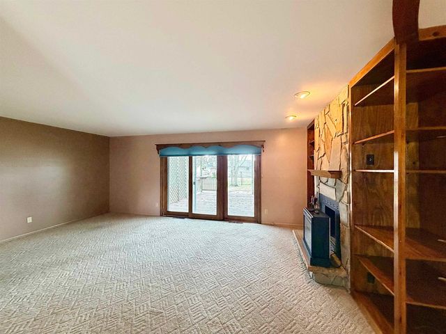 2984 Thunderbird Drive, Bay City, MI 48706