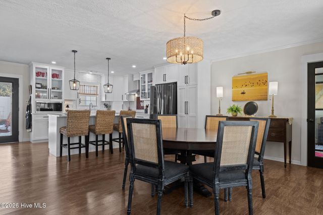 213 Pensacola Avenue, Morehead City, NC 28557