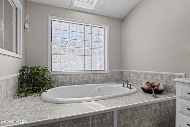 213 Pensacola Avenue, Morehead City, NC 28557