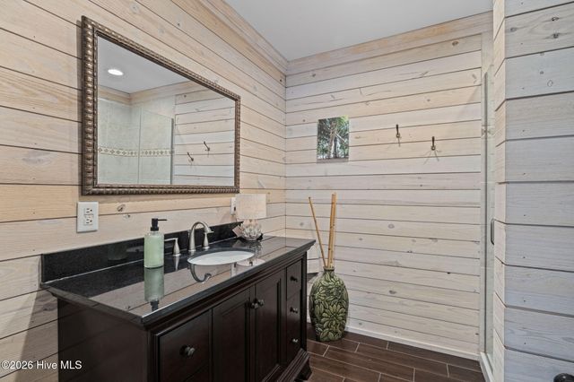 213 Pensacola Avenue, Morehead City, NC 28557