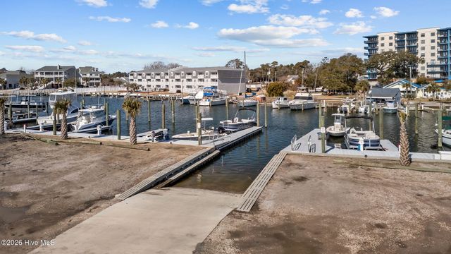 213 Pensacola Avenue, Morehead City, NC 28557