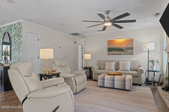 213 Pensacola Avenue, Morehead City, NC 28557