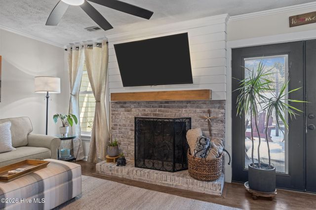 213 Pensacola Avenue, Morehead City, NC 28557