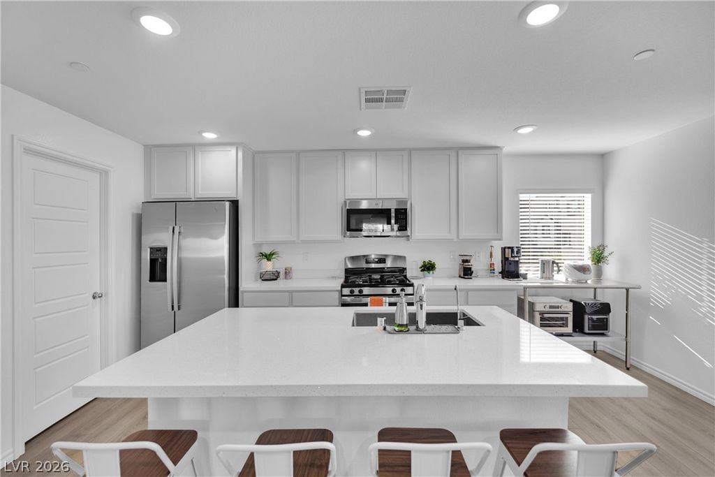 3558 Reserve Court, Las Vegas, NV 89129 — photo 2