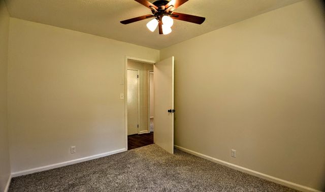 2051 Shelby Dr, Clarksville, TN 37043