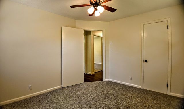 2051 Shelby Dr, Clarksville, TN 37043