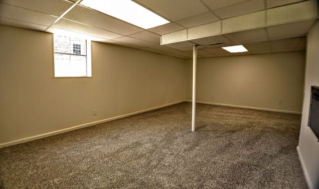 2051 Shelby Dr, Clarksville, TN 37043