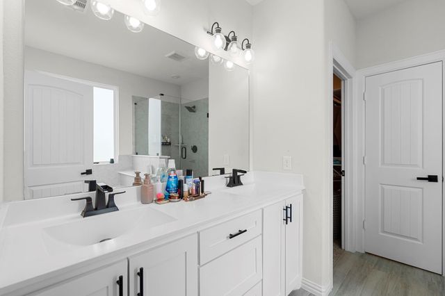 1294 County Road 5100, Cleveland, TX 77327