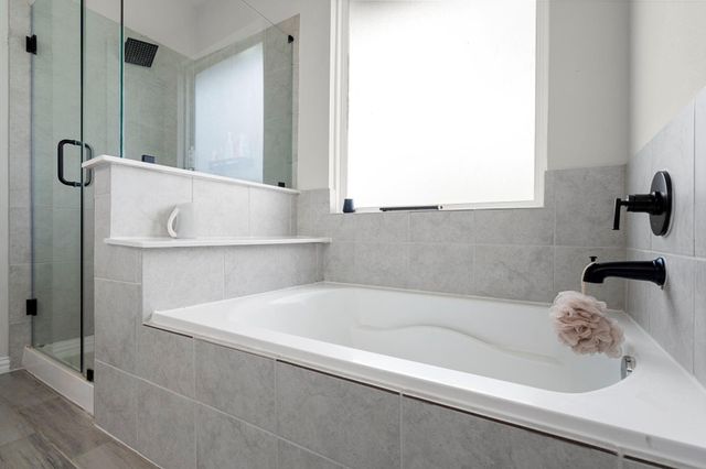 1294 County Road 5100, Cleveland, TX 77327