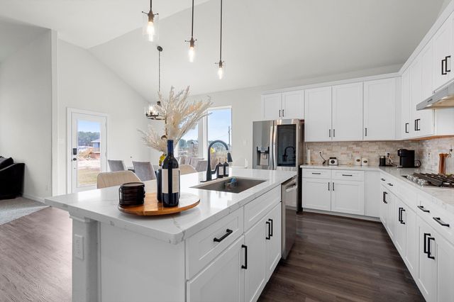 1294 County Road 5100, Cleveland, TX 77327