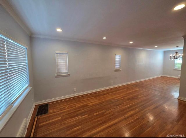 10548 65th Road, Forest Hills, NY 11357
