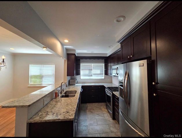 10548 65th Road, Forest Hills, NY 11357