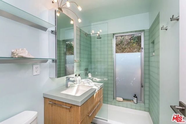 3539 Greenwood Avenue, Los Angeles, CA 90066