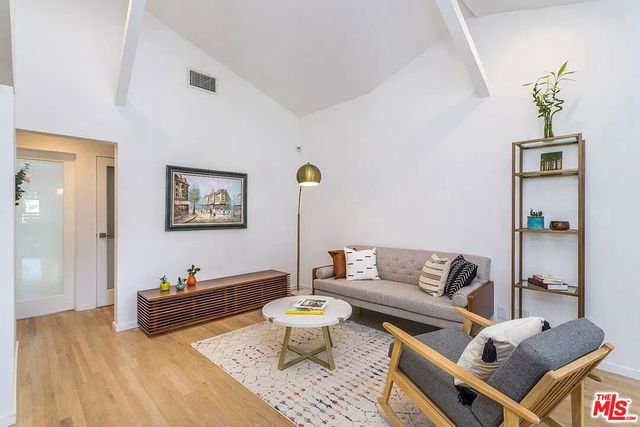 3539 Greenwood Avenue, Los Angeles, CA 90066