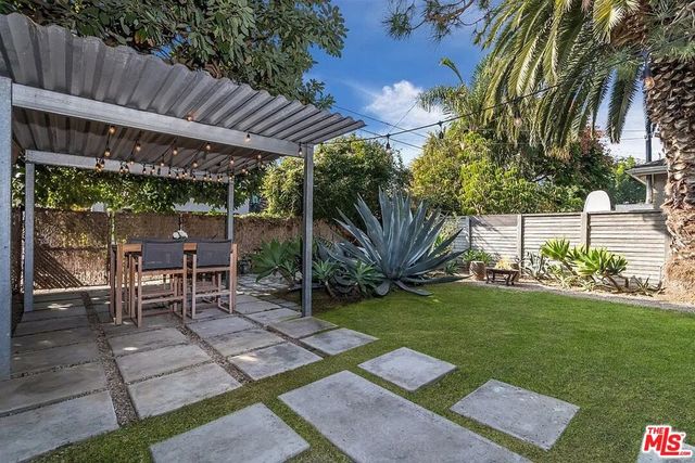 3539 Greenwood Avenue, Los Angeles, CA 90066