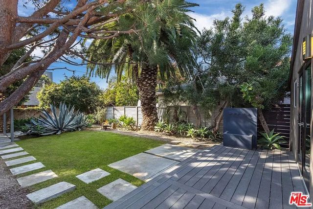 3539 Greenwood Avenue, Los Angeles, CA 90066