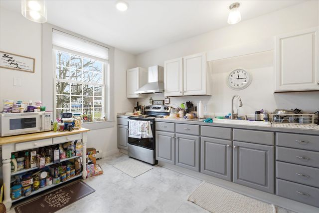 123 Union Square, Milford, NH 03055