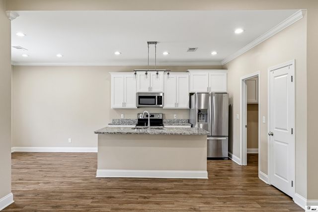 300 YELLOW PINE DRIVE, Calhoun, LA 71225