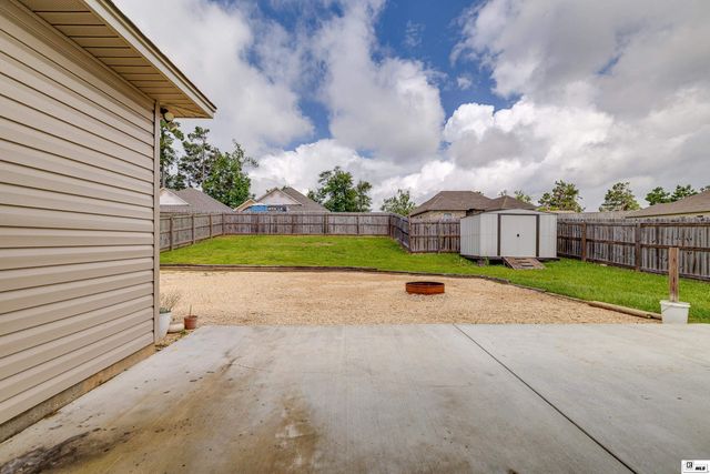 300 YELLOW PINE DRIVE, Calhoun, LA 71225