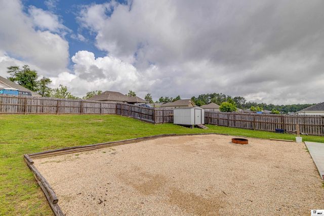 300 YELLOW PINE DRIVE, Calhoun, LA 71225