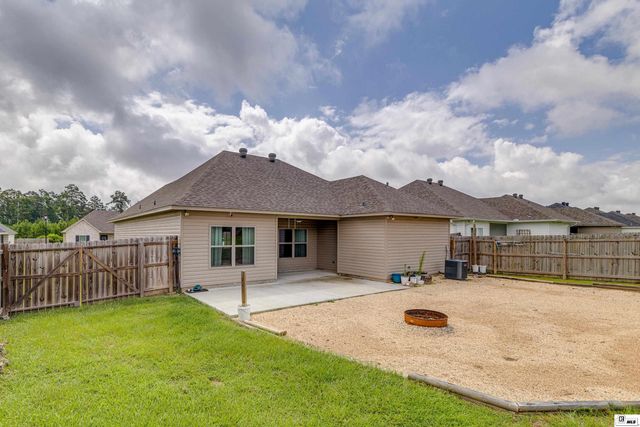 300 YELLOW PINE DRIVE, Calhoun, LA 71225