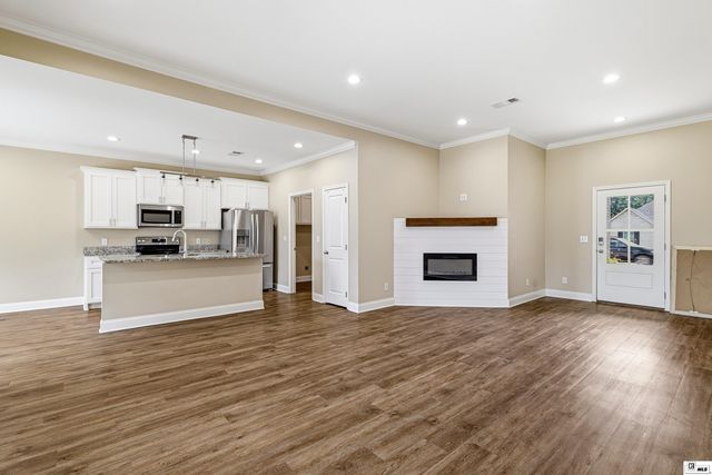 300 YELLOW PINE DRIVE, Calhoun, LA 71225