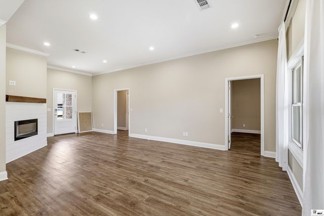 300 YELLOW PINE DRIVE, Calhoun, LA 71225