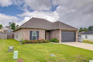 300 YELLOW PINE DRIVE, Calhoun, LA 71225