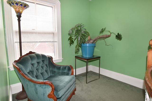 10 Holly St, Watertown, MA 02472