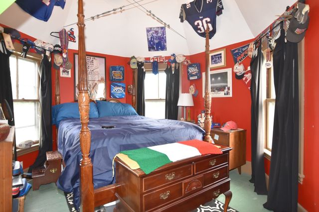 10 Holly St, Watertown, MA 02472