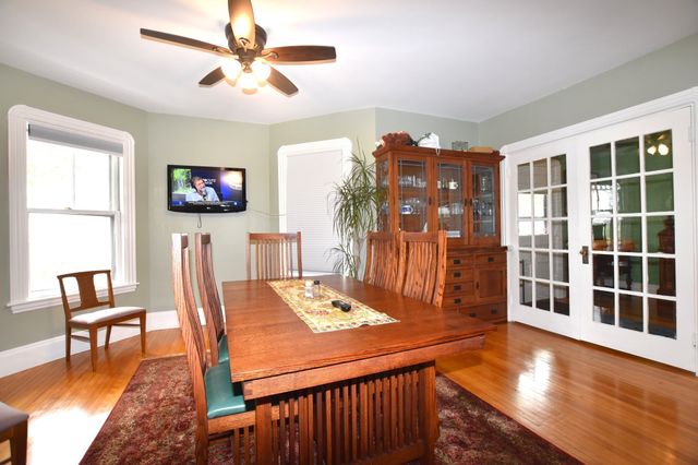 10 Holly St, Watertown, MA 02472