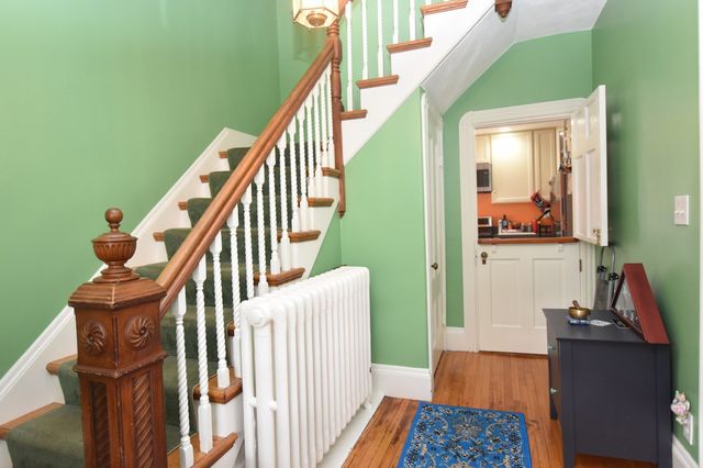 10 Holly St, Watertown, MA 02472