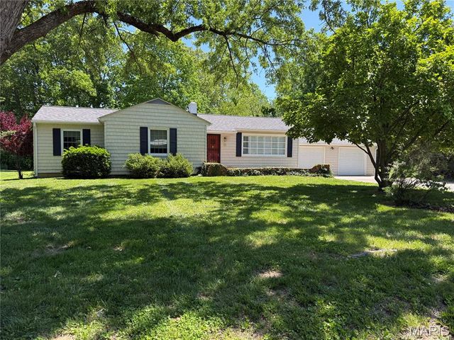6 Riverpoint Road, Hannibal, MO 63401