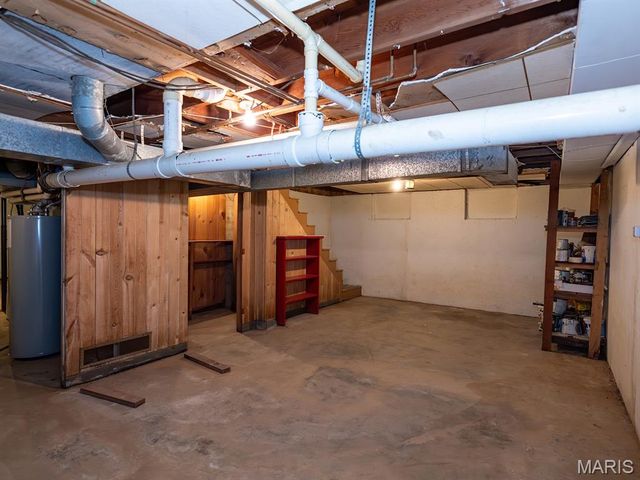 6 Riverpoint Road, Hannibal, MO 63401